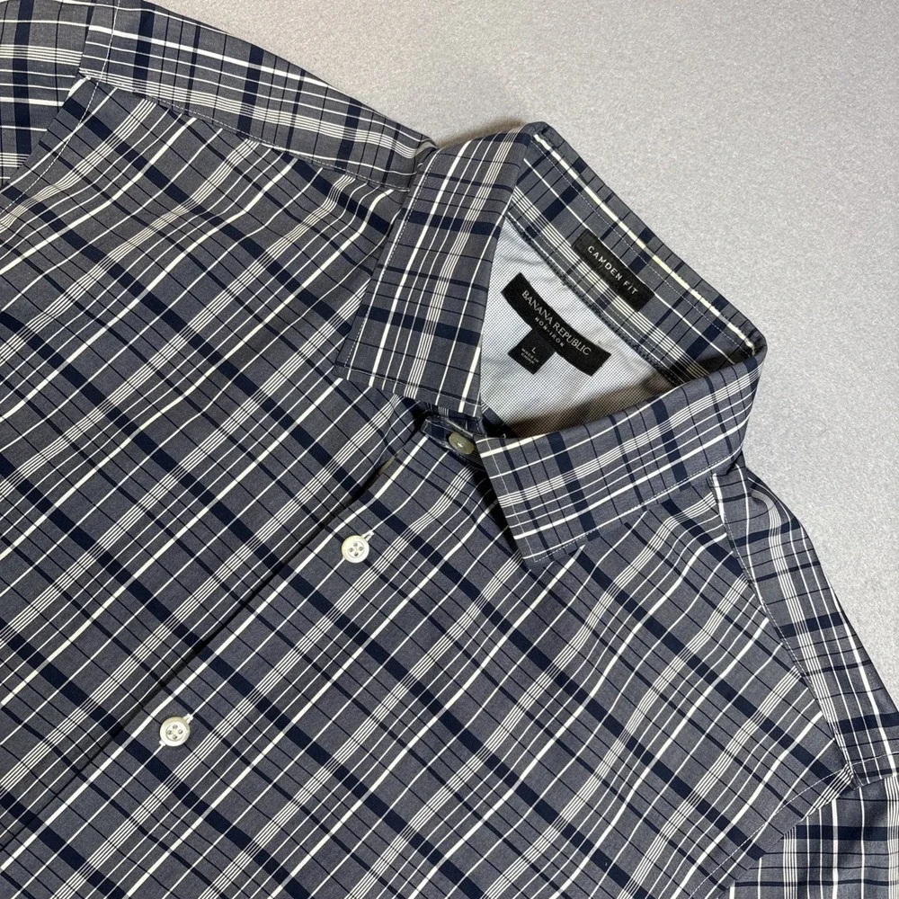 Banana Republic Button Down‎ Shirt Camden Fit Non Iron Men Size Large Geometric
